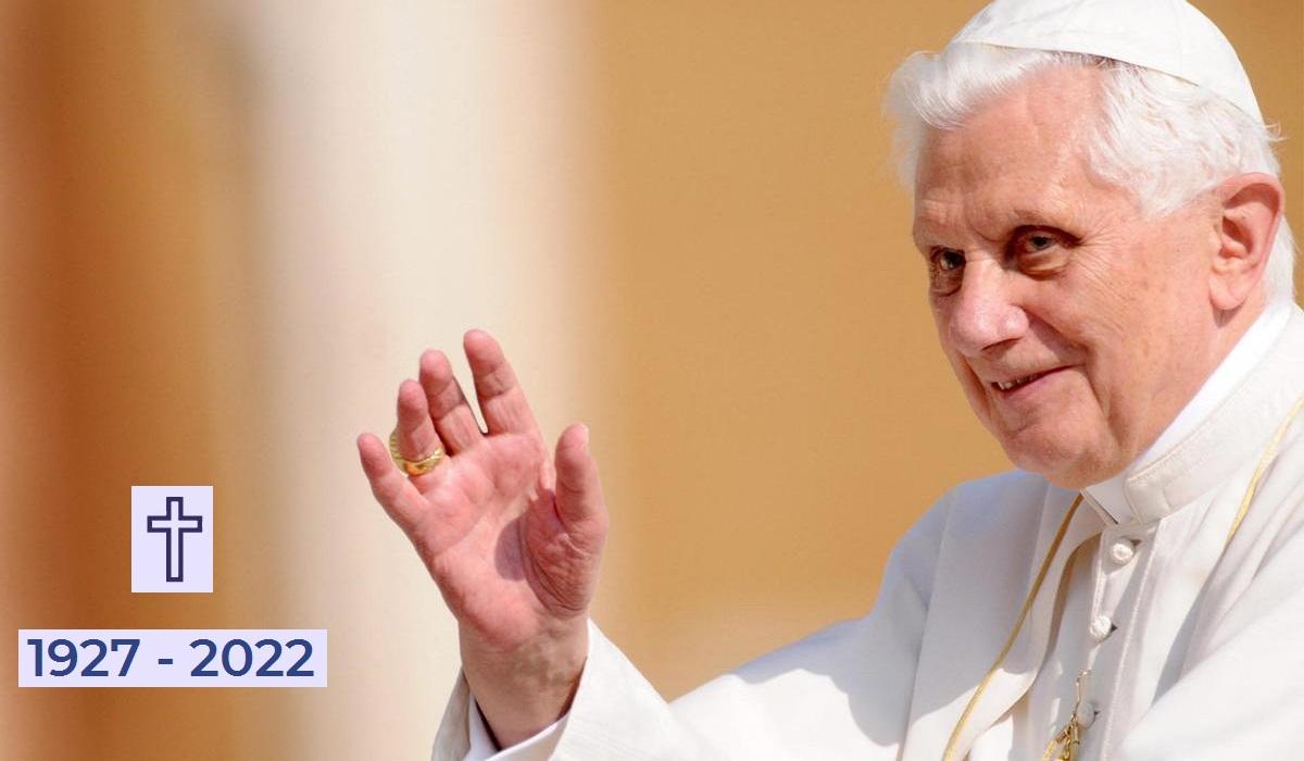 Fallece Papa Benedicto XVI